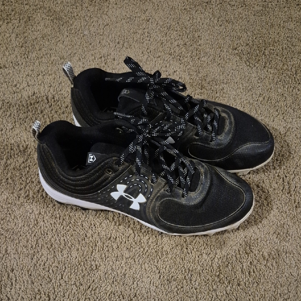Under Armour WOMENS CLEATS Black Athletic Shoes